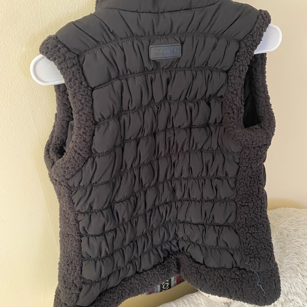 Authentic Black Calvin Klein Performance Puffer V… - image 3